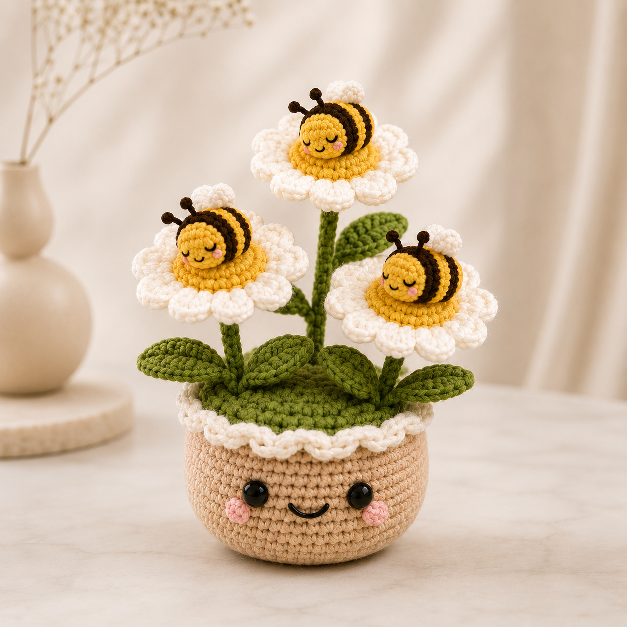 Handmade Crochet Bee Daisy Flower Pot | Cute Amigurumi Bee Decor